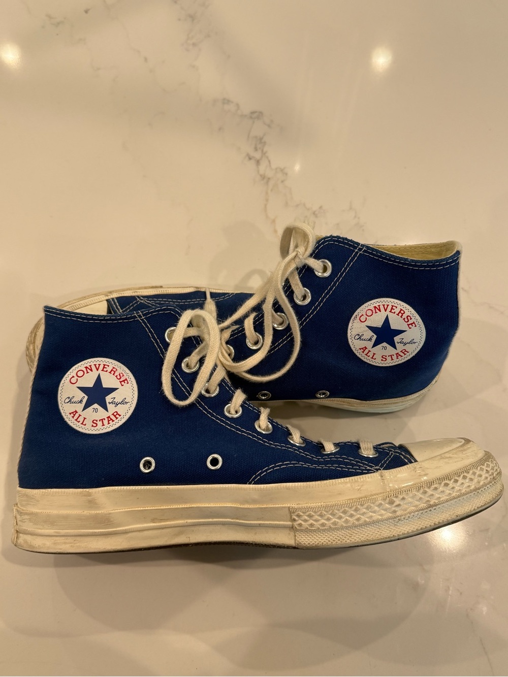 Converse Women’s Size 10 High Top Sneakers in Blue and White